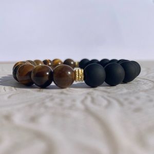 BRAND NEW Tiger’s Eye Bracelet.
